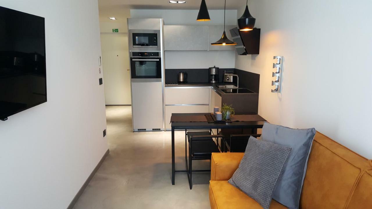 Apartment Vip, With Free Garage Parking