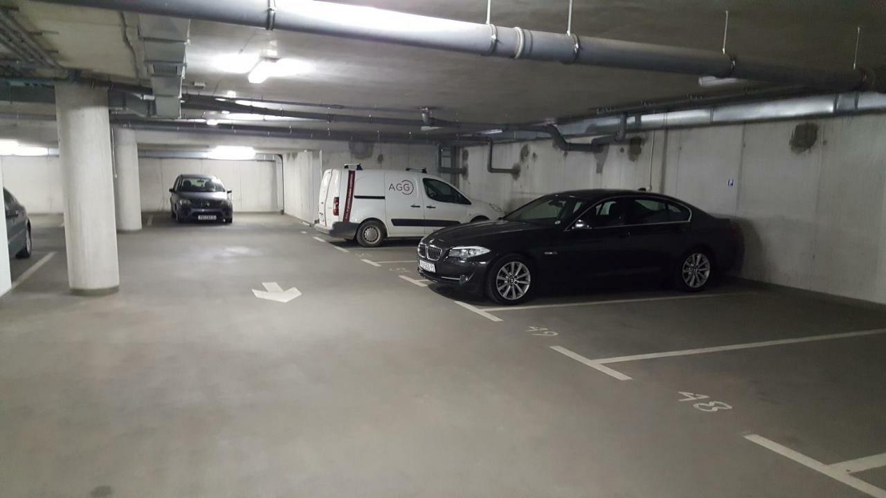 Apartment Vip, With Free Garage Parking