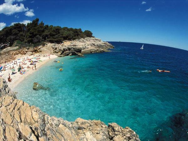 Vip, With Free Garage Parking Pula