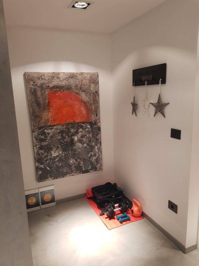Vip, With Free Garage Parking Pula